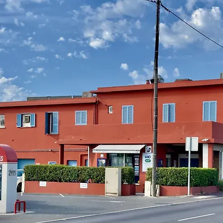 Regent Cote D'azur Air-conditioned, Pool, Garden & Parking וילנב-לובה