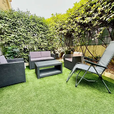 Regent Cote D'azur Air-conditioned, Pool, Garden & Parking Lägenhet Villeneuve-Loubet