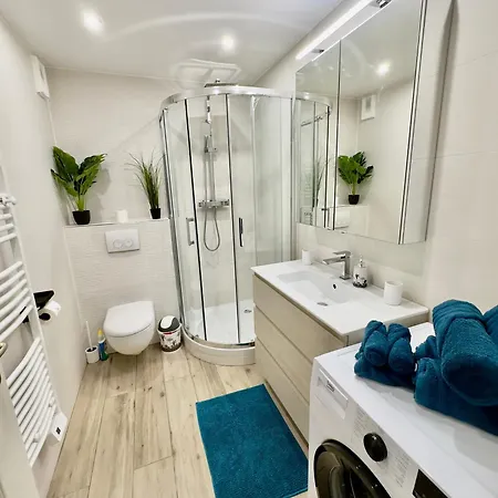Regent Cote D'azur Air-conditioned, Pool, Garden & Parking *